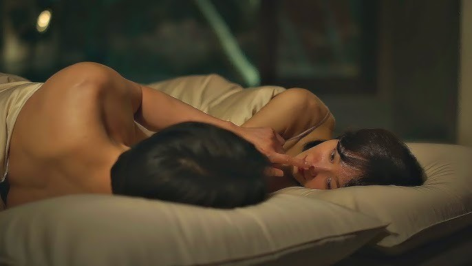 Cảnh phim 18+ của Gong Yoo và Seo Hyun Jin.