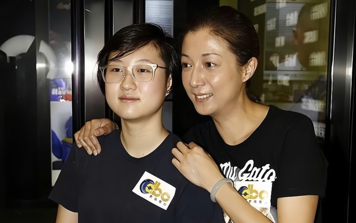 Nam diễn viên quyết định sửa lại di chúc hàng trăm tỷ để bù đắp cho con gái ngoài giá thú Ảnh 2