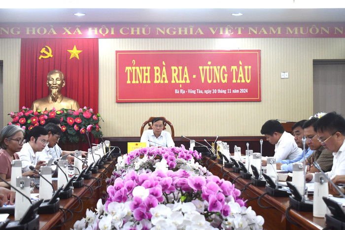 Nguyễn Văn Thọ, Chủ tịch UBND tỉnh Bà Rịa - Vũng Tàu, chủ trì cuộc họp Ban Cán sự đảng UBND. Ảnh: Người lao động.