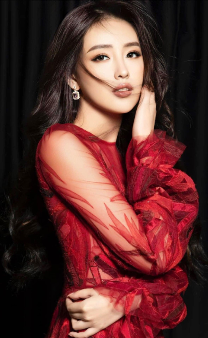 Mai Phương Thuý hướng đến hình ảnh người phụ nữ độc lập. Ảnh: FBNV