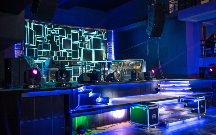 Nam ca sĩ nổi tiếng tiếp tục bị cấm sóng sau loạt ồn ào Ảnh 2