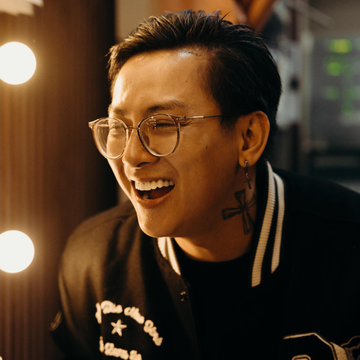 Showbiz 24h: Nhiều khán giả động viên Hoài Lâm nên chú ý giữ gìn sức khoẻ. Ảnh: FBNV