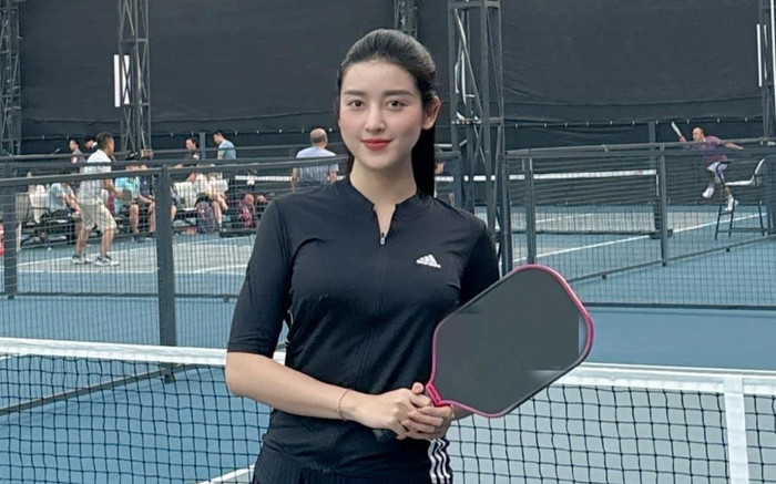 Á hậu Huyền My để mặt mộc chơi pickleball, bị Mai Phương Thuý 'bắt bẻ' một chuyện Ảnh 2