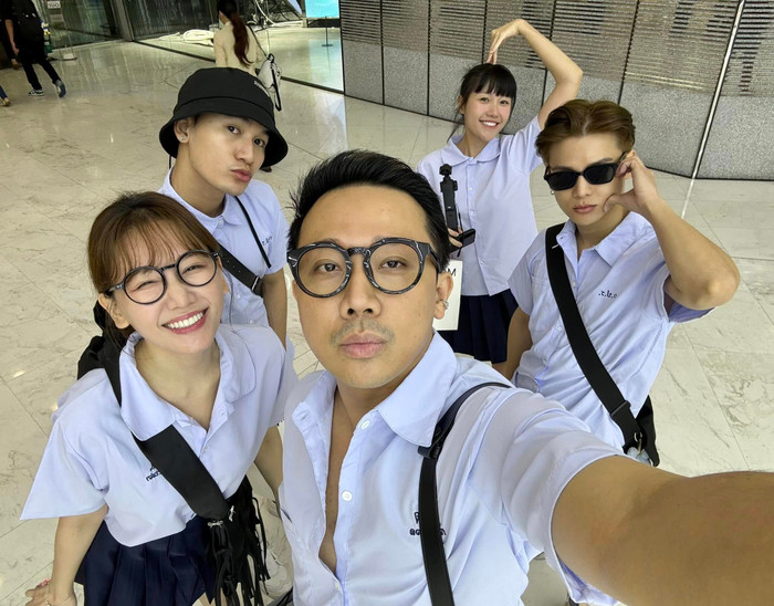 Cách đây chưa lâu, Hari Won cùng Trấn Thành và hội bạn thân đã dành thời gian để cùng nhau đi du lịch Thái Lan. (Ảnh:FBNV)