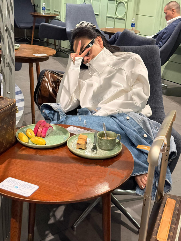 Nữ diễn viên bị cúm sau 4 ngày công tác xa nhà. (Ảnh FBNV)