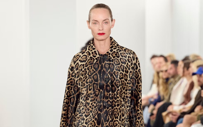 Cơn sốt họa tiết động vật lên ngôi và cách phối đồ để không bị 'quá tay' Ảnh 2