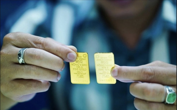 Vàng nhẫn lại 'vượt mặt' vàng miếng, giá mua - bán hiện ra sao? Ảnh 2
