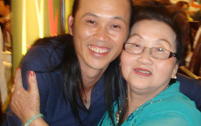 Nghệ sĩ Hoài Linh bị mẹ giận dỗi, lý do khiến nhiều người bất ngờ Ảnh 2