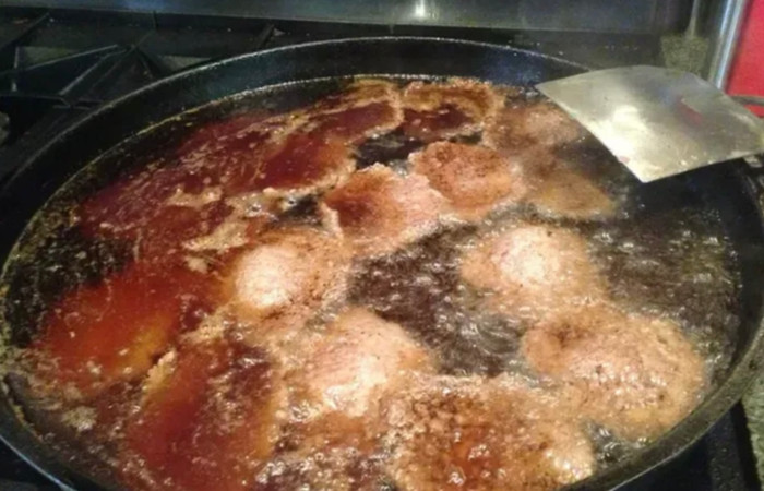 Độc lạ quán burger tại Mỹ, mỡ chiên giữ nguyên suốt cả thế kỷ.