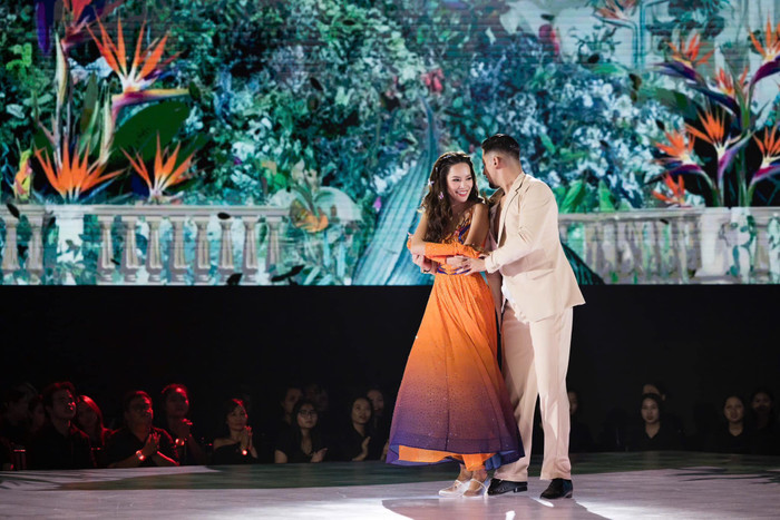 Lê Hoàng Phương và vũ công Kristian đã có những phút giây biểu diễn ăn ý, hoà hợp trên sân khấu Bước Nhảy Hoàn Vũ. Ảnh: FBNV