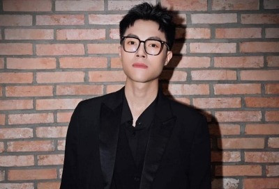 Phan Đạt tiết lộ vợ chồng anh từng muốn giải nghệ sau đám cưới. (Ảnh FBNV)