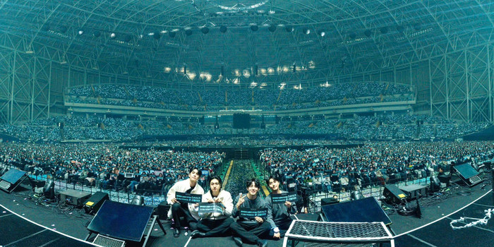 Nam ca sĩ gục mặt xuống đàn piano, khóc nức nở khiến người hâm mộ đau lòng Ảnh 4