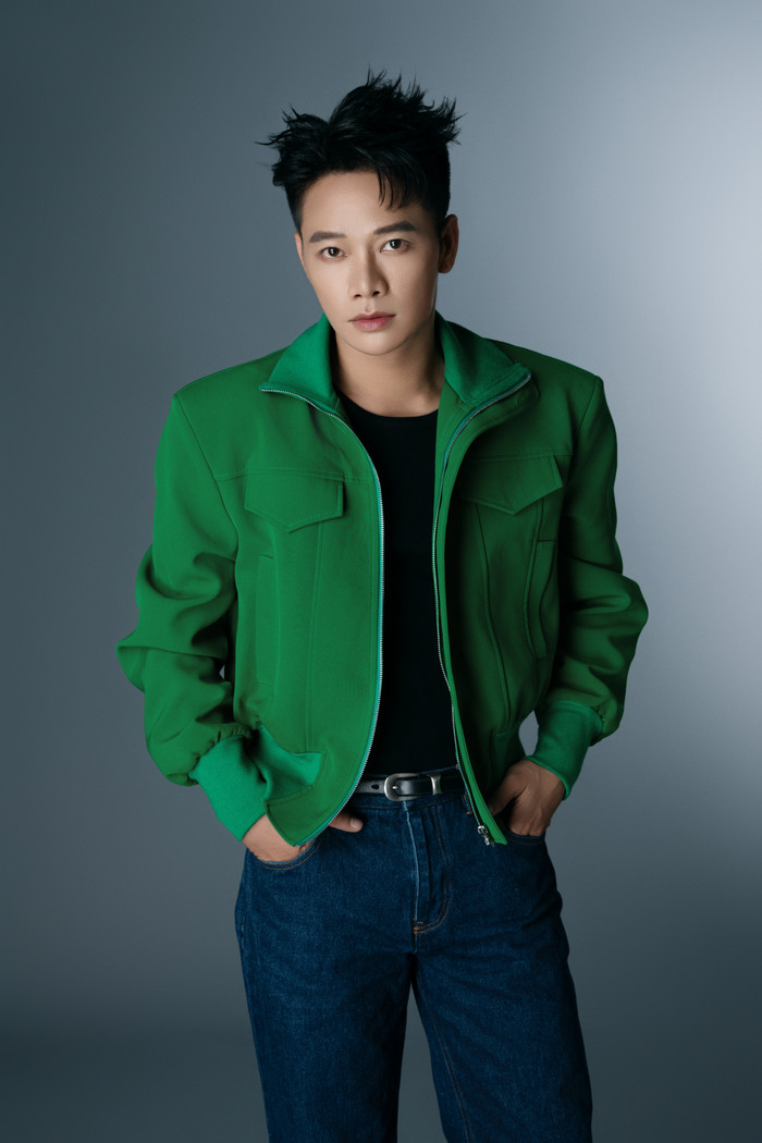 Anh Quân Idol không ngại khi bị so sánh diện mạo giống Hồng Đăng. Ảnh: NVCC