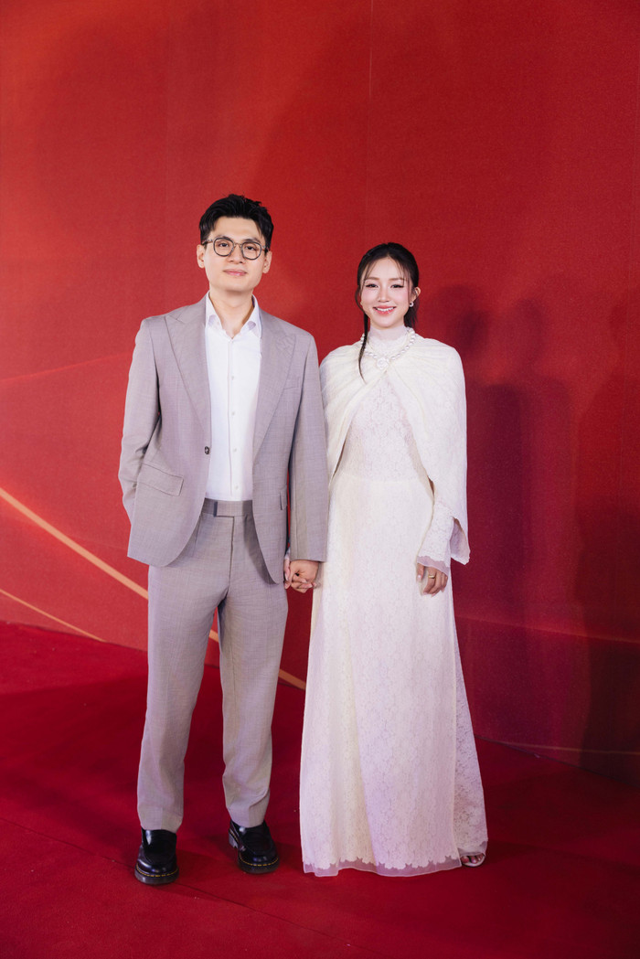 Salim và Hải Long 'tình bể bình' khi xuất hiện cùng nhau tại một sự kiện. 