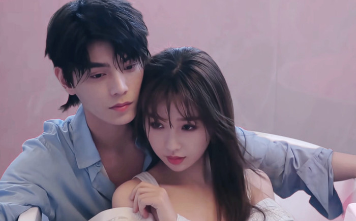 Chia tay Ngu Thư Hân, Đinh Vũ hề 'yêu đương' cùng đàn chị hơn 5 tuổi Ảnh 2