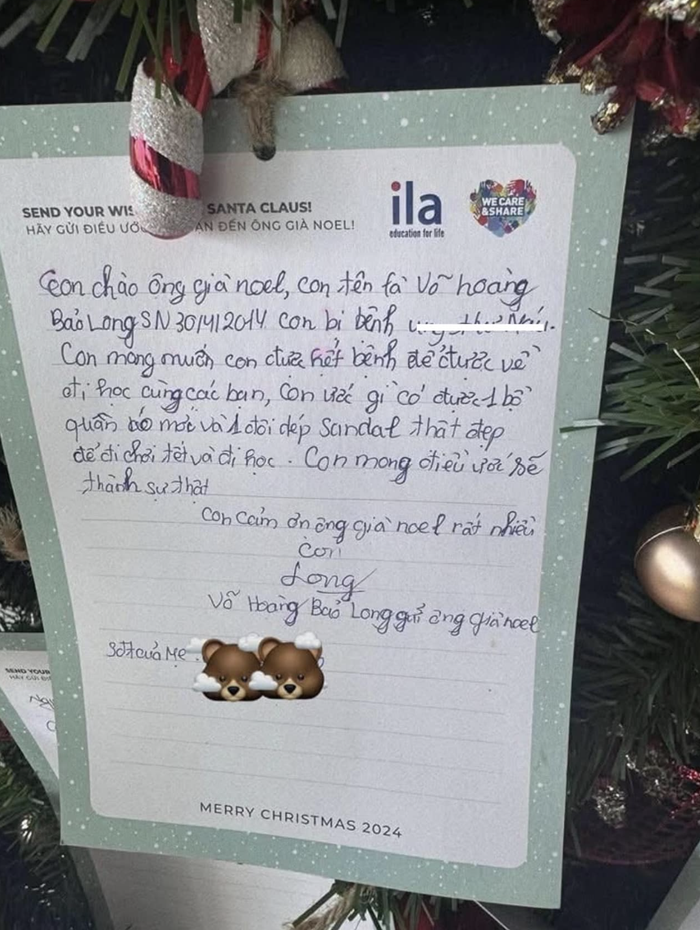 Những điều ước nguệch ngoạc của bệnh nhi Ung bướu TPHCM treo trên cây thông Noel Ảnh 2