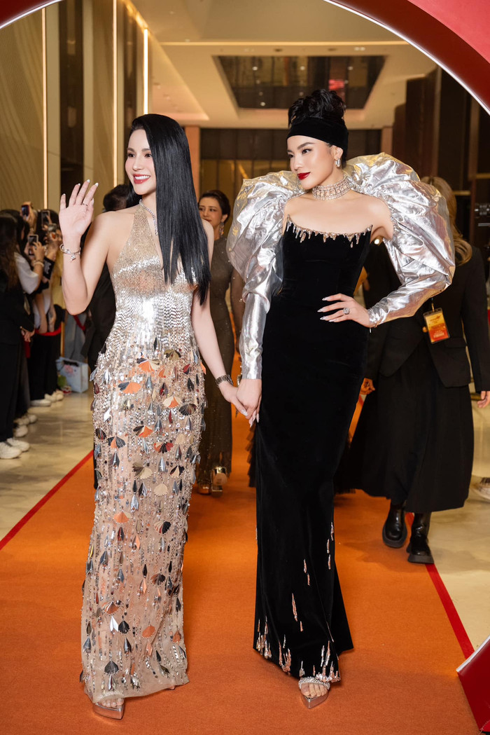 Kỳ Duyên chính là người ngồi cạnh Diệp Lâm An khi cô nàng bất ngờ được chồng cũ chủ động hỏi thăm. Ảnh: FBNV