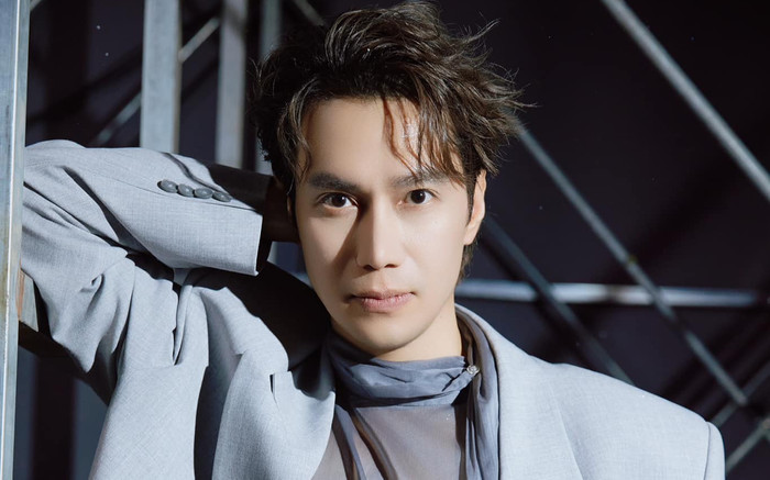 Diện mạo lạ lẫm của Việt Anh sau gần 6 năm can thiệp 'dao kéo' Ảnh 2