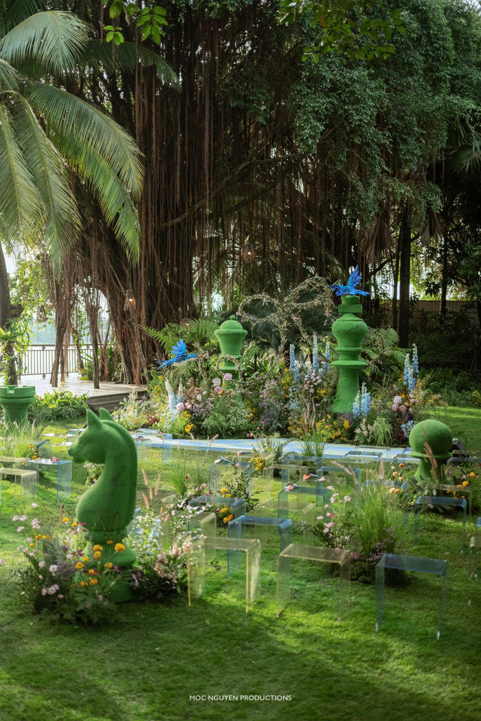 Đám cưới của Thái Trinh và Thái Minh được trang trí như một khu vườn cổ tích. (Ảnh: FBNV)