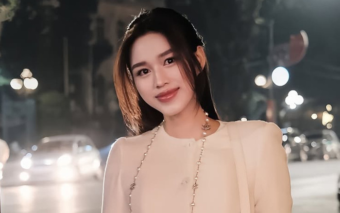 Phong thái chuẩn 'phú bà' của Hoa hậu Đỗ Thị Hà Ảnh 2