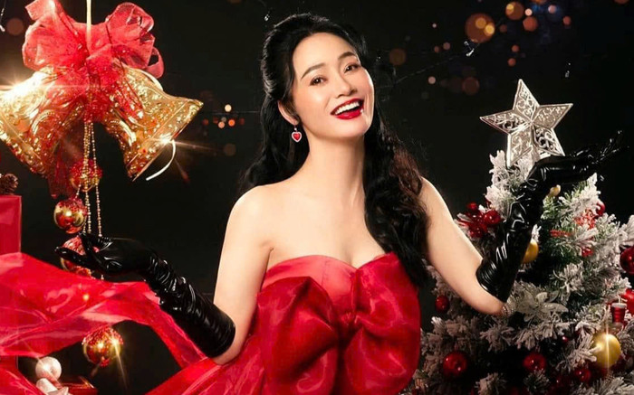 'Mẹ chồng' Phương Oanh diện váy cúp ngực, khoe chân dài miên man Ảnh 2