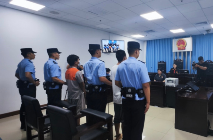 Người đàn ông bị buộc tội buôn bán động vật quý hiếm.