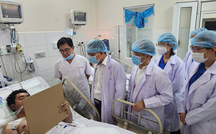 Vụ cháy nhà 2 người tử vong ở TP HCM: Sức khoẻ các nạn nhân còn lại ra sao? Ảnh 2