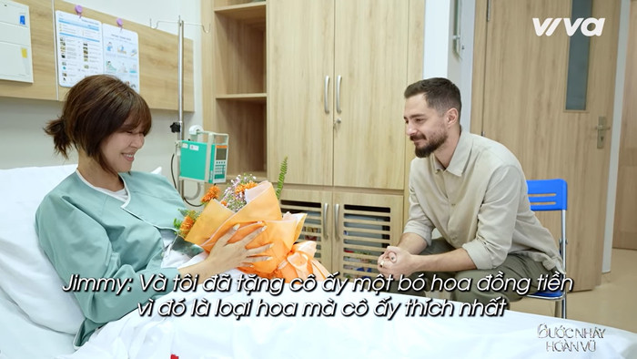 Shinju được bạn nhảy là vũ công Jimmy đến thăm hỏi, động viên tinh thần.