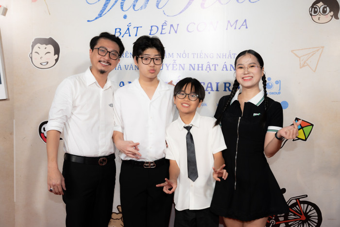 Gia đình hạnh phúc của Lâm Vỹ Dạ và Hứa Minh Đạt