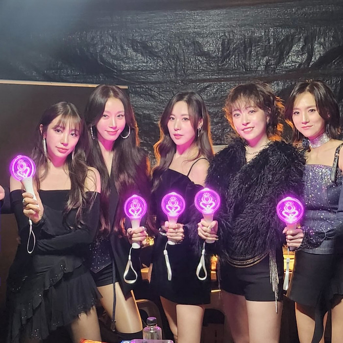 Nhóm nhạc đời đầu Kpop tái hợp sau hơn chục năm tan rã, nhan sắc các thành viên đều 'đỉnh chóp' Ảnh 1