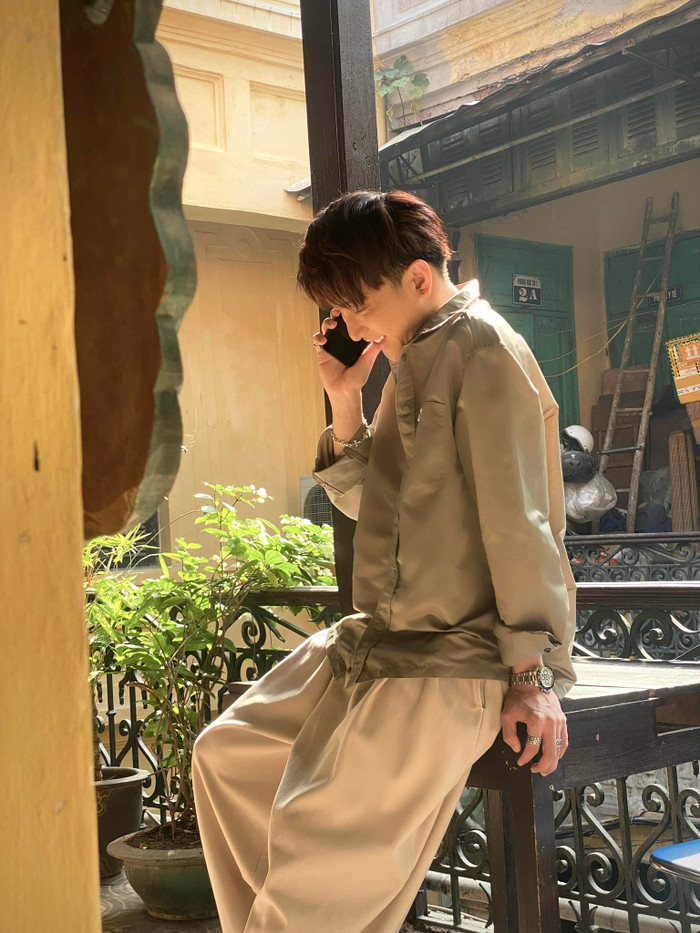 Showbiz 24h: B Trần hiện đang tập trung cho dự án phim mới. Ảnh: FBNV