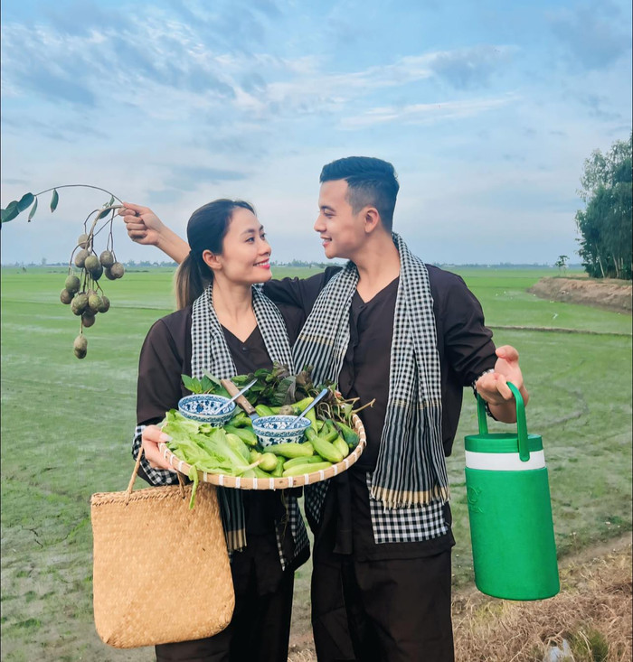 Thời gian qua, nữ diễn viên thường xuất hiện bên bạn trai ở nhiều sự kiện giải trí cũng như đồng hành ở các hoạt động đời thường. (Ảnh FBNV)