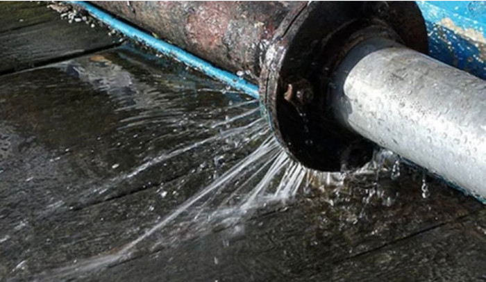 Phát hiện bất ngờ dưới nắp cống sau hóa đơn nước vượt ngưỡng 20 triệu.