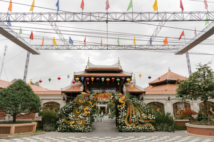 Đám cưới đậm nét miền Tây.