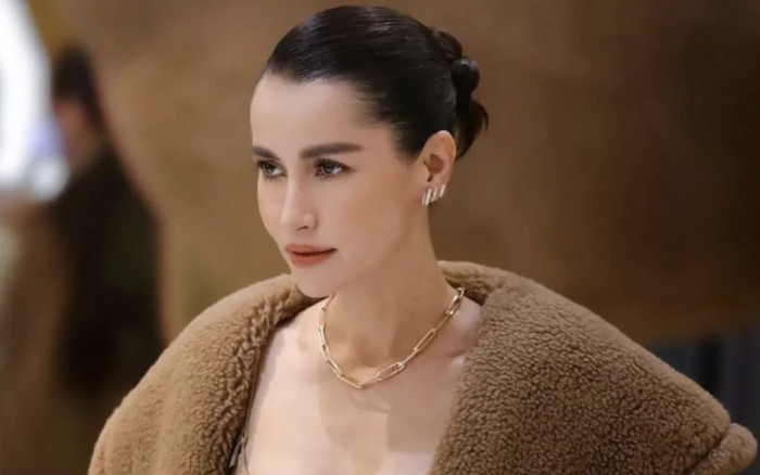 Nữ diễn viên gây sốc khi tát thẳng mặt MC ngay trên sóng truyền hình Ảnh 2