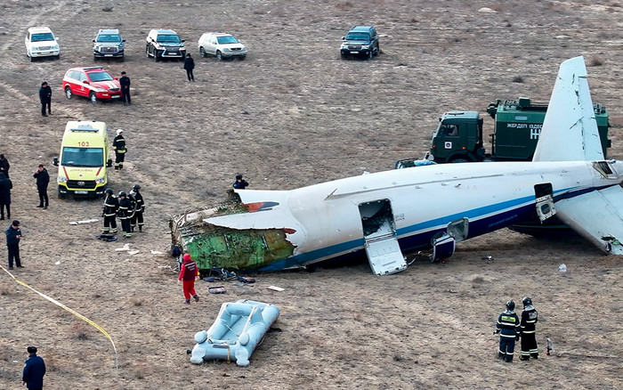 Hành khách sống sót kể lại giây phút trước khi xảy ra vụ rơi máy bay khiến hàng chục người thiệt mạng Ảnh 2