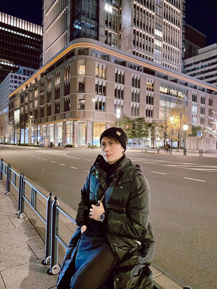 NSƯT Việt Anh đang có chuyến du lịch đến Nhật Bản. (Ảnh FBNV)