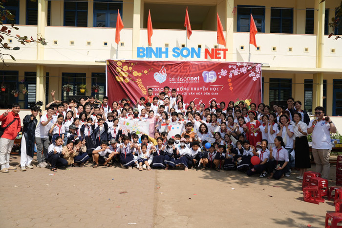 Tuổi trẻ Bình Sơn Net: 16 năm lan tỏa yêu thương, mang Tết về mọi nhà Ảnh 10