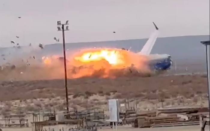 Đau lòng cuộc gọi cuối cùng của người đàn ông cho vợ ở nhà trước thảm kịch rơi máy bay Ảnh 2