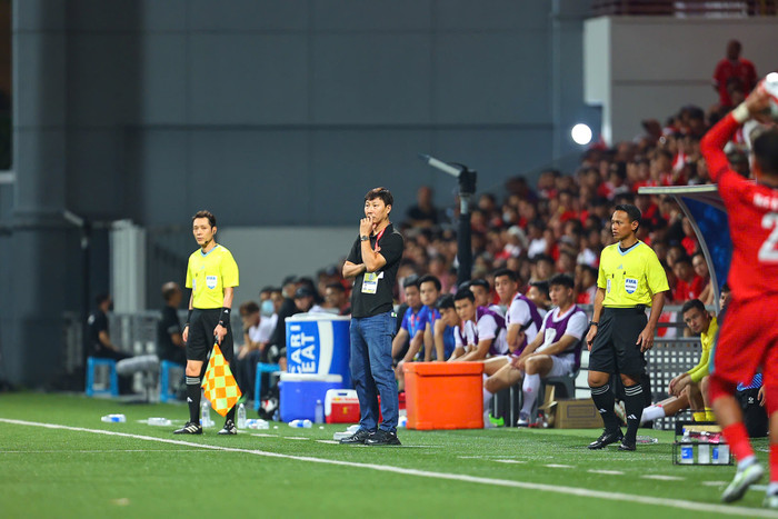 Chiến thắng ấn tượng trước Singapore ghi nhận tài cầm quân của HLV Kim Sang Sik. Ảnh: Em Lê