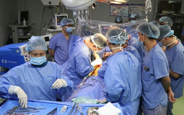 Hai người đàn ông chết não trao cơ hội sống cho 12 bệnh nhân Ảnh 2