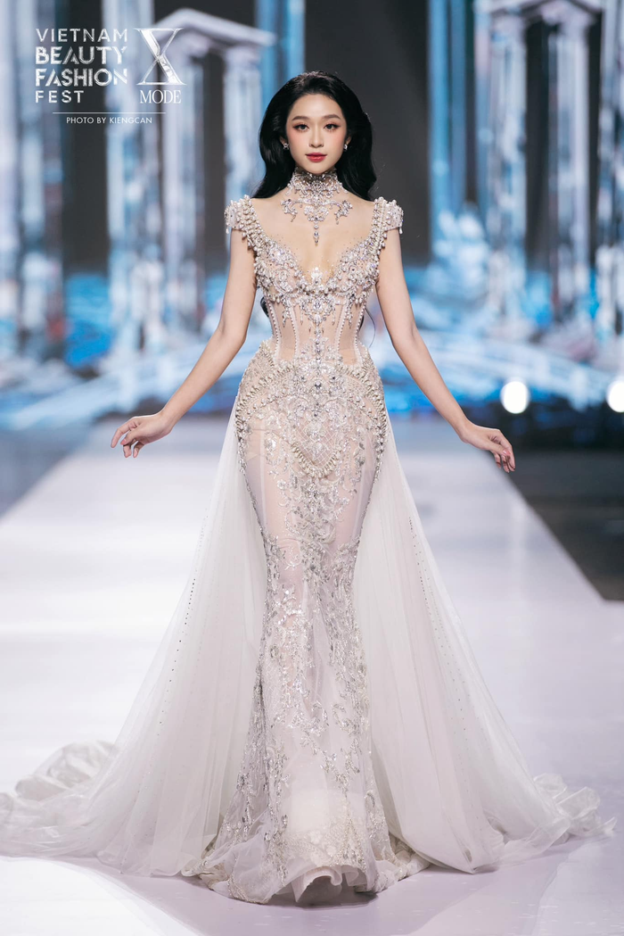 Thảo Trang là một trong 10 cô gái được ban giám khảo đánh giá có gương mặt khả ái nhất cuộc thi năm nay. Tuy sở hữu ngoại hình ngọt ngào chuẩn tiêu chí của cuộc thi nhưng chiều cao của bạn gái Otis lại còn hạn chế.