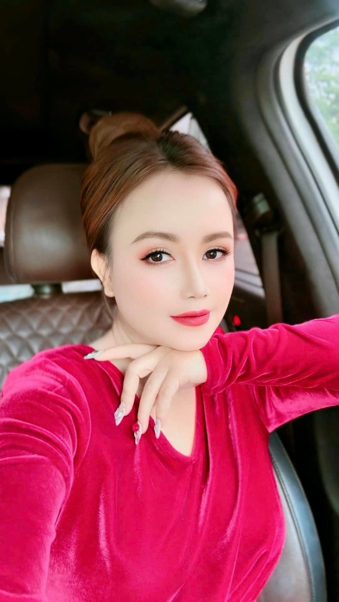 Cô quyết giữ bí mật về người đàn ông hiện tại. Ảnh: FBNV