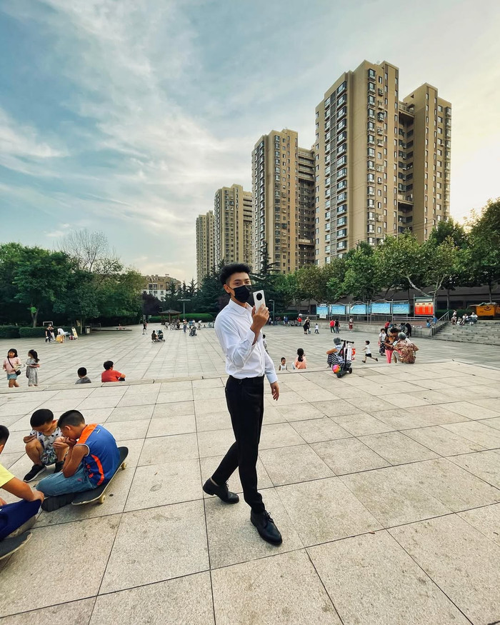 Nam ca sĩ tuyên bố tặng 10 chiếc xe hơi cho khán giả Ảnh 2