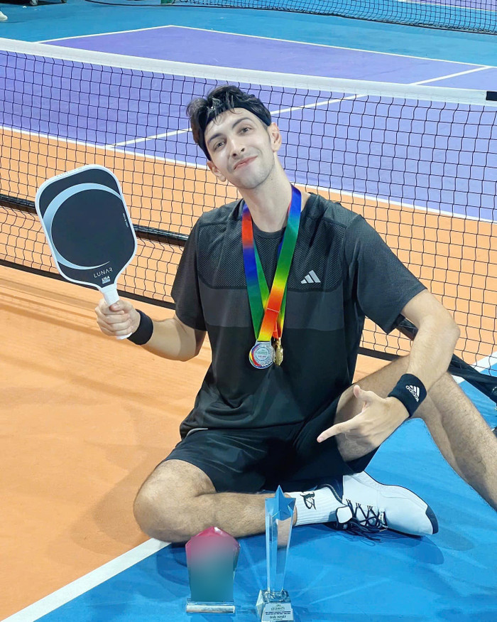 Em trai An Tây chăm chỉ cập nhật cuộc sống trên mạng xã hội sau thời gian dài im lặng vì ồn ào của chị gái. (Ảnh: FBNV)