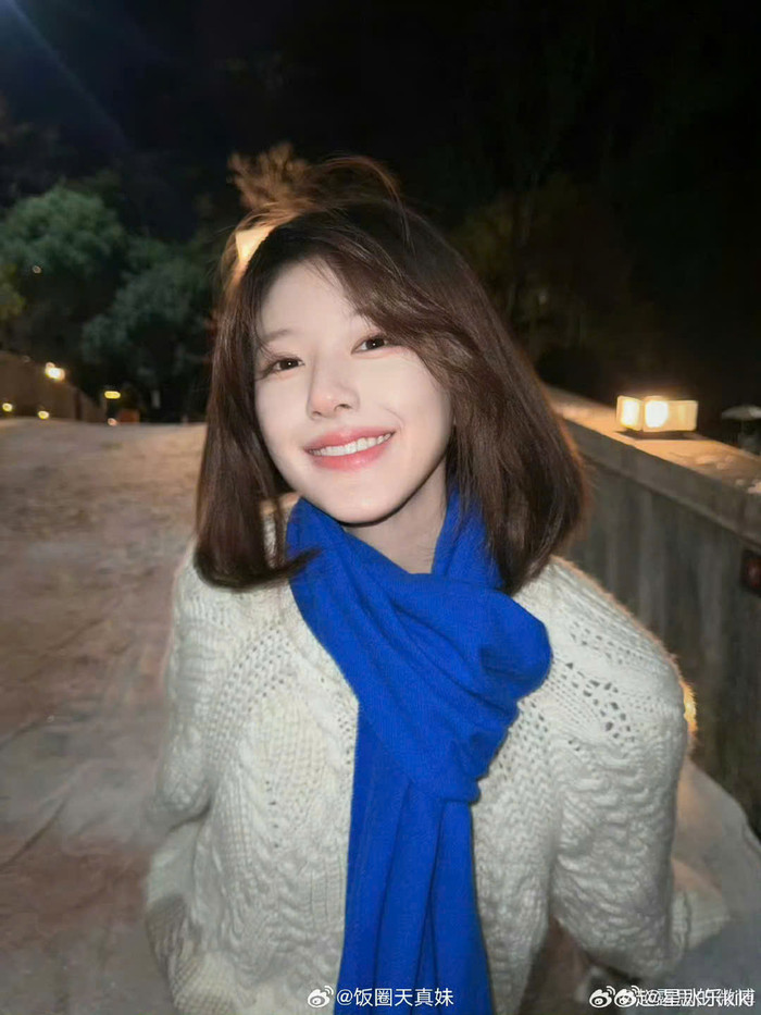 Nữ diễn viên nổi tiếng phải ngồi xe lăn nhập viện, tình trạng sức khỏe không khả quan Ảnh 2