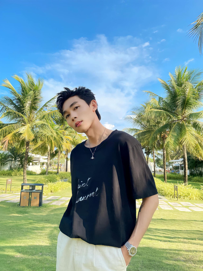 Showbiz 24h: Trước đó Hồng Thanh bất ngờ 'ở ẩn', vì vậy nam diễn viên mới bị nghi đã âm thầm trốn nợ. Ảnh: FBNV