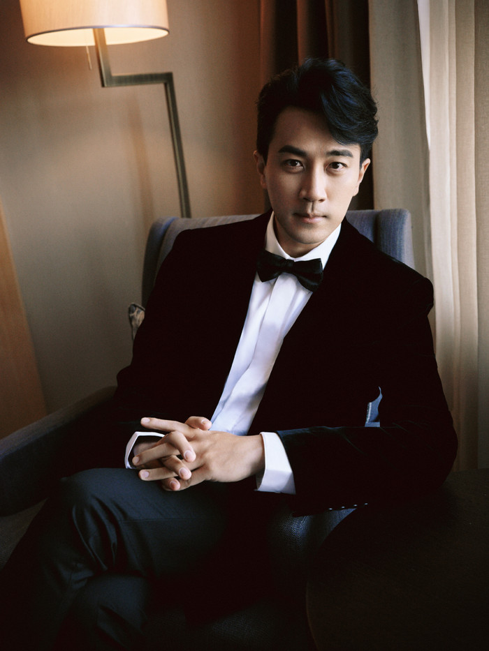 Không chỉ thất nghiệp, Lưu Khải Uy còn vừa chia tay bạn gái.