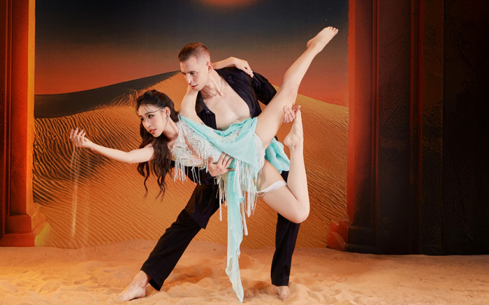 Người đẹp 2K3 'ẵm' 3 điểm 10, khiến Khánh Thi dự đoán là quán quân Bước Nhảy Hoàn Vũ Ảnh 2