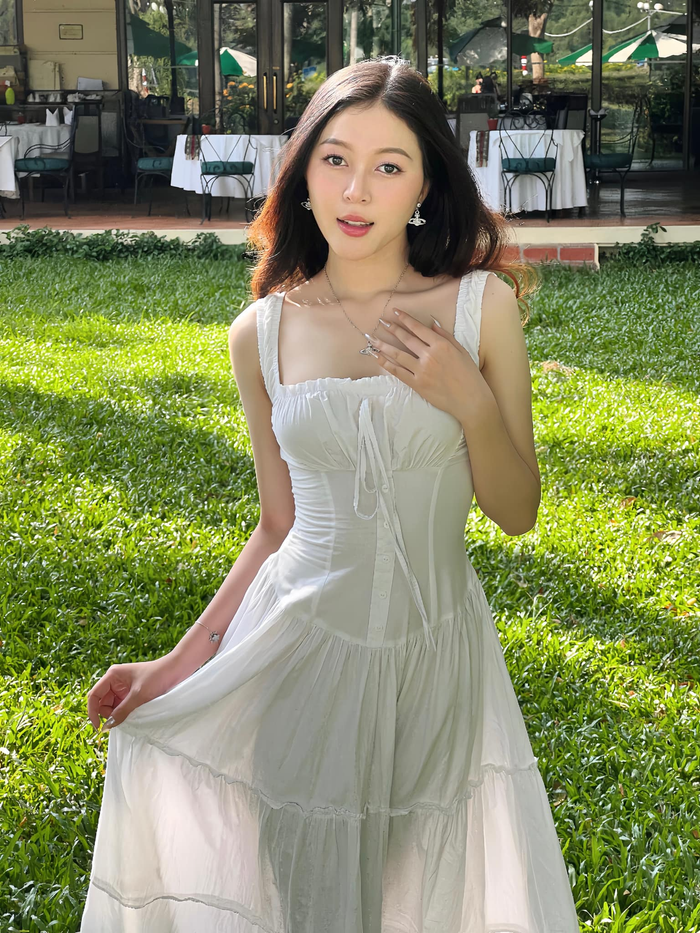 Trong quá khứ, Kiều Duy từng nặng đến 60 kg, nhưng nhờ nỗ lực luyện tập siết dáng, mỹ nhân sinh năm 2003 được giám khảo bình chọn trở thành Top 5 Người đẹp hình thể Hoa hậu Quốc gia Việt Nam 2024. 